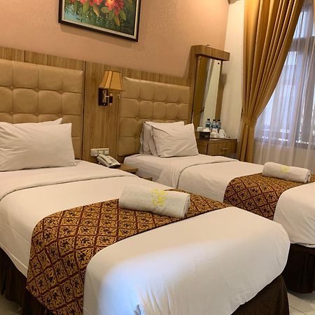 Selaras Inn Syariah Джокьякарта Экстерьер фото